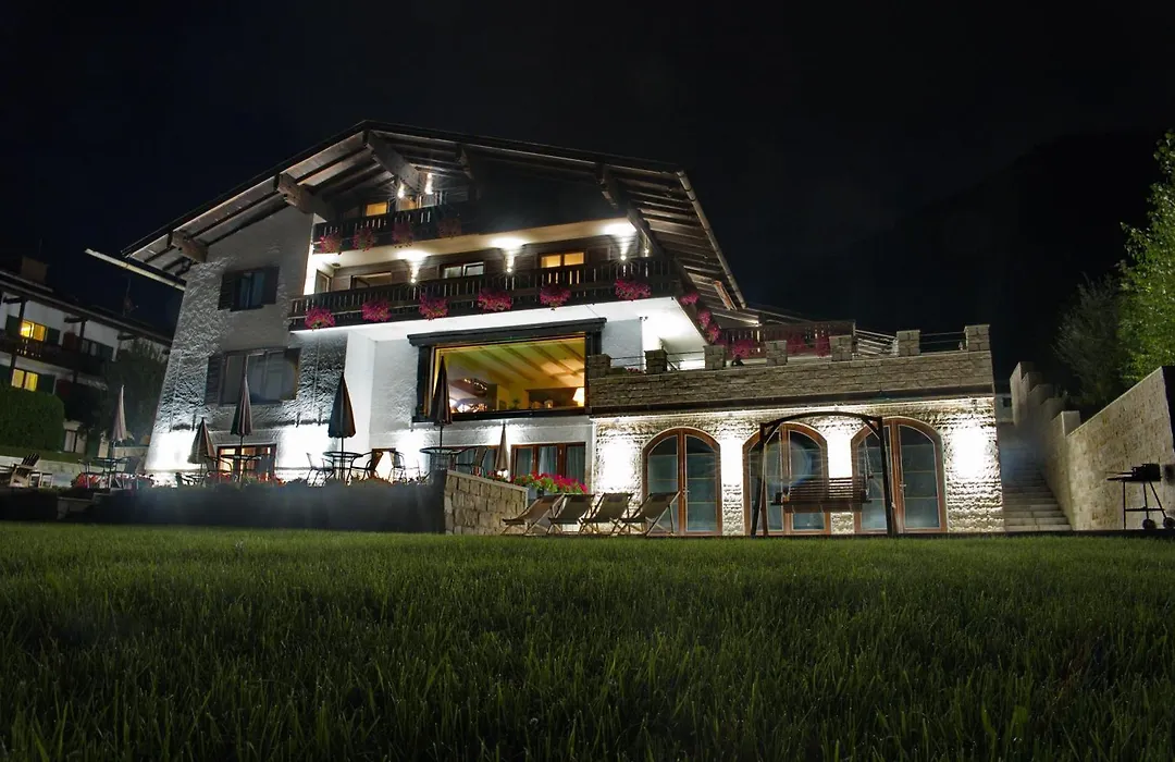 Alpen Hotel "Villa Bello"-1